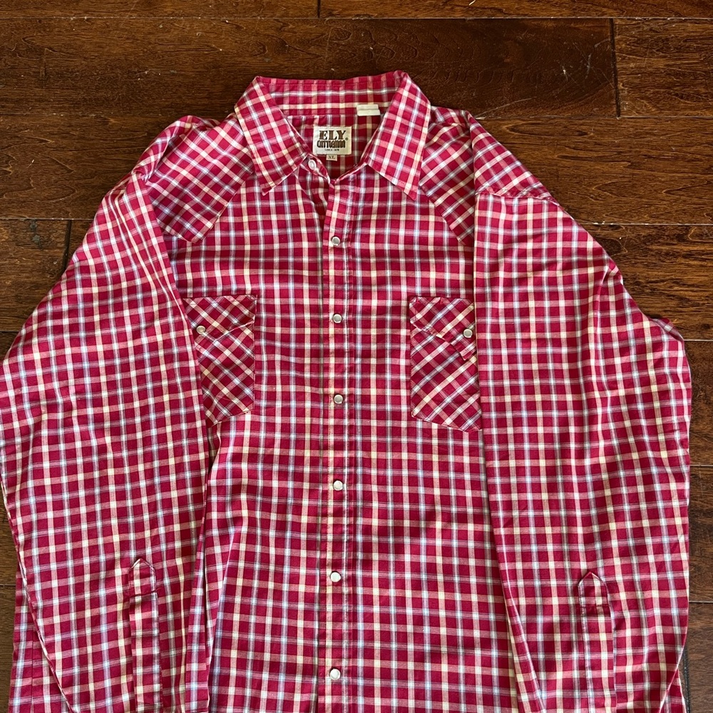 ELY Cattleman vintage, long sleeve, pearl snap red plaid shirt. Extra large.